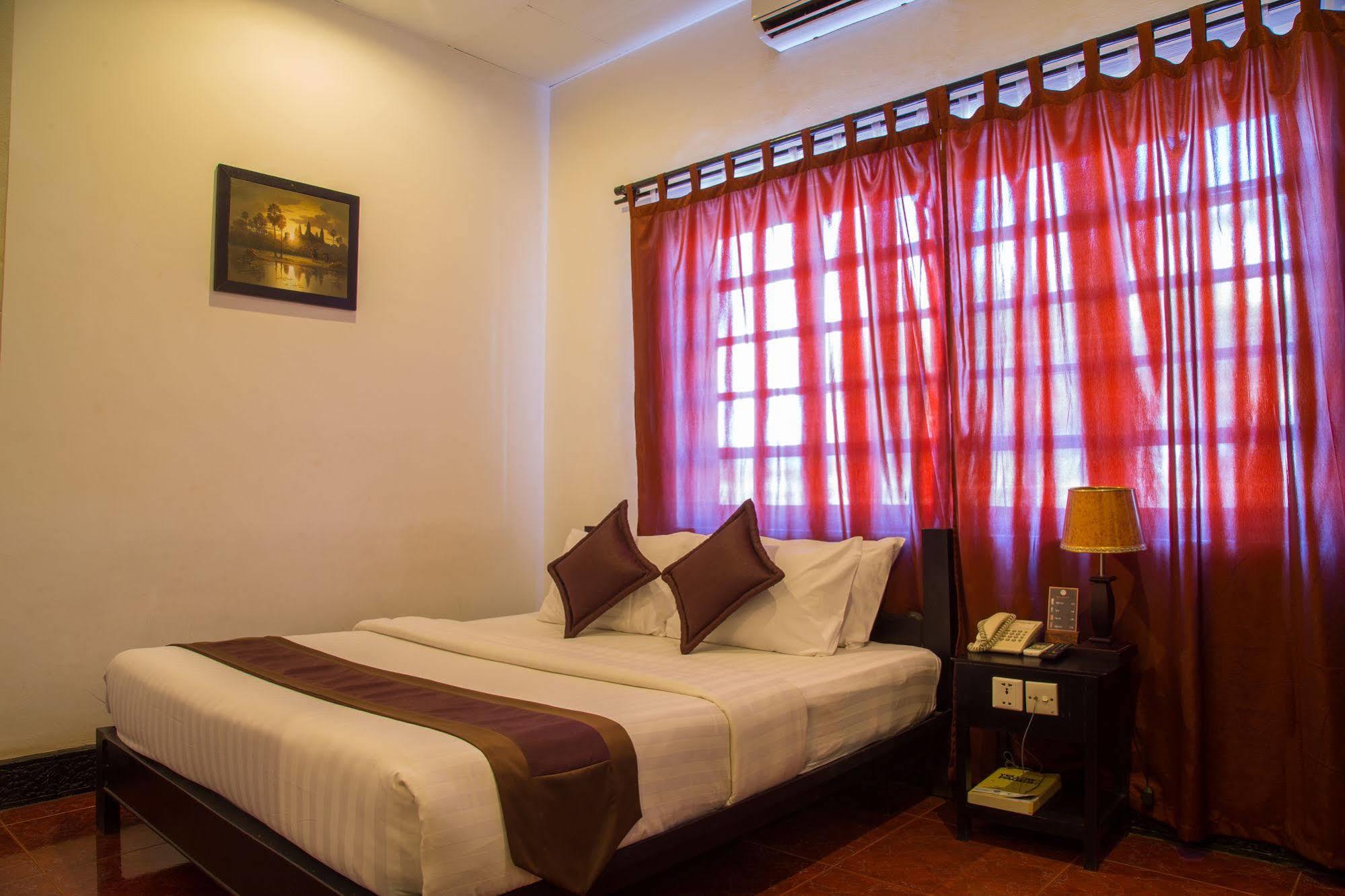 The Moon Villa Siem Reap Exterior foto